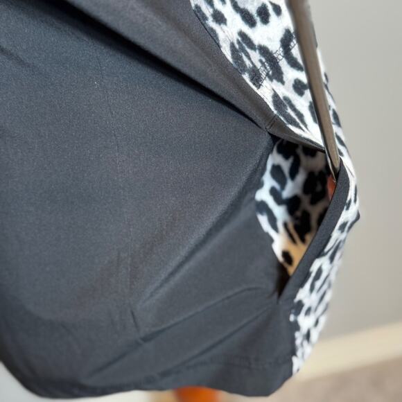 Chico's vest Weekends black & animal print stretch full zip & pockets Sz 2 US L - Picture 4 of 9